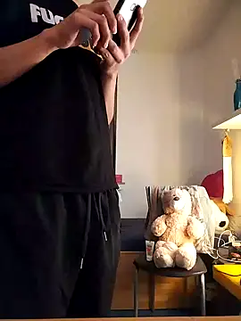 Dennis 2024 online show from 01.11.25