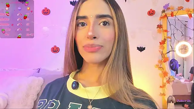 StormiRusso online show from 10.30.25