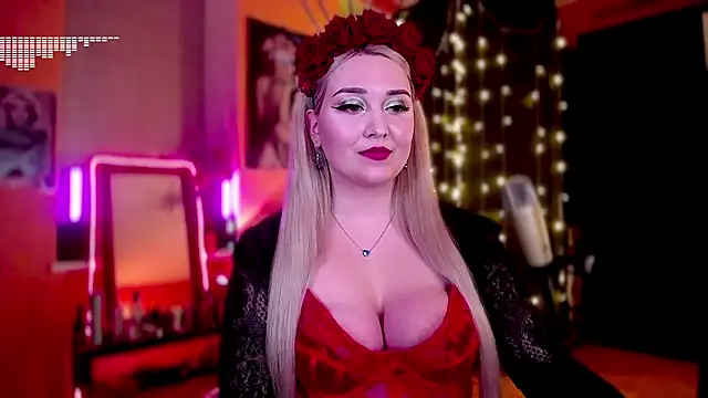 Snapshot of AllisonBlack_ chatting on 12.16.24 AllisonBlack online show from 12.16.24