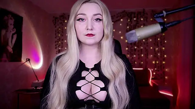 AllisonBlack  online show from 04.20.26