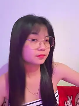 Maeve2k5 online show from 12.05.25