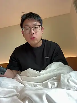 XZ031597 online show from 12.08.24