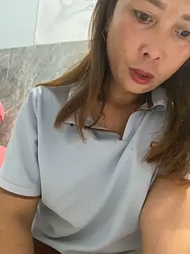 Linaannn online show from 12.22.25