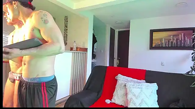 Snapshot of MARCELOANDLUCIAN chatting on 01.13.26 MARCELOANDLUCIAN online show from 01.13.26