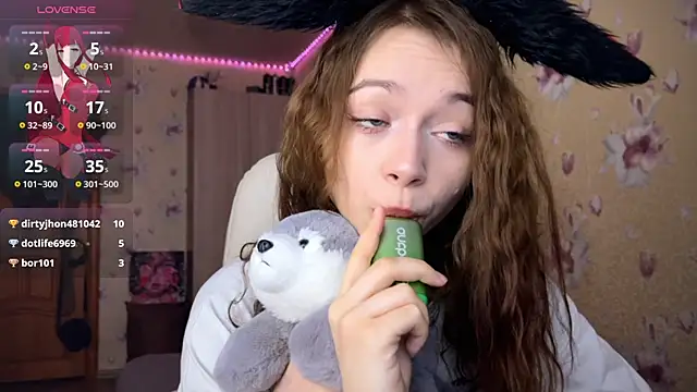 Snapshot of _SofiaBrown chatting on 02.11.25  SofiaBrown online show from 02.11.25