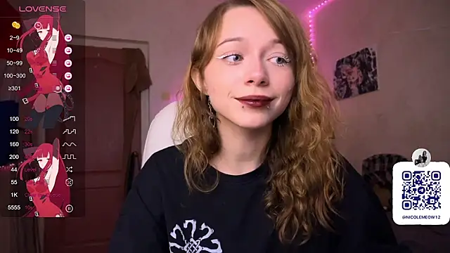 Snapshot of _SofiaBrown chatting on 09.12.25  SofiaBrown online show from 09.12.25