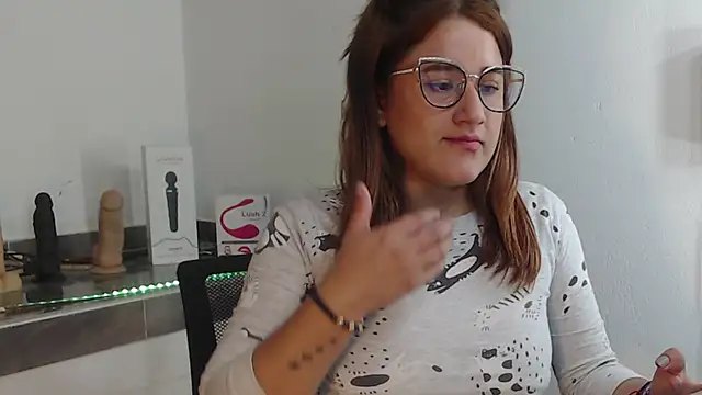 luna palmerau online show from 01.18.25