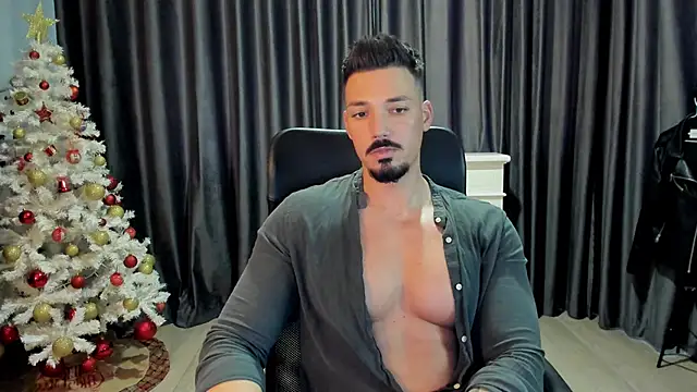 Snapshot of HaydenSpearss chatting on 12.15.24 HaydenSpearss online show from 12.15.24