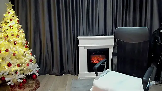 Snapshot of HaydenSpearss chatting on 12.22.24 HaydenSpearss online show from 12.22.24