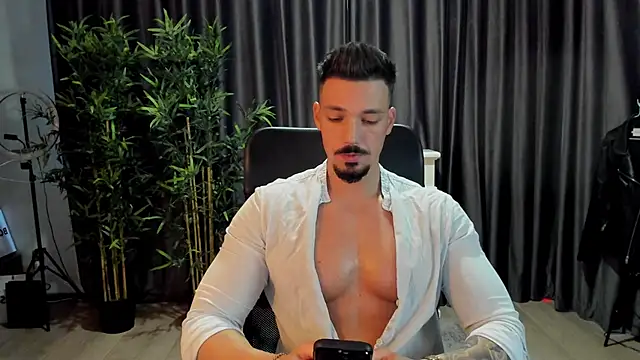 Snapshot of HaydenSpearss chatting on 01.12.25 HaydenSpearss online show from 01.12.25