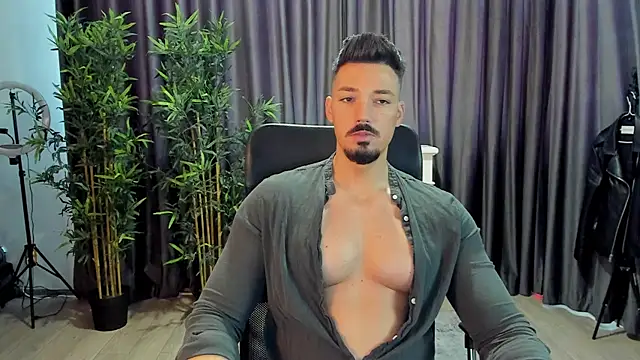 Snapshot of HaydenSpearss chatting on 02.22.25 HaydenSpearss online show from 02.22.25