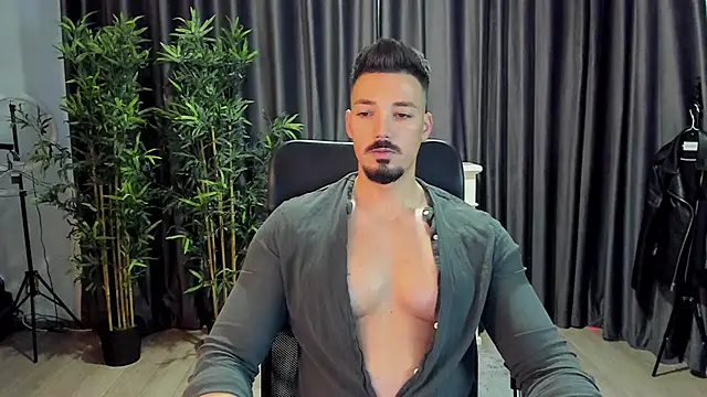 Snapshot of HaydenSpearss chatting on 03.01.25 HaydenSpearss online show from 03.01.25