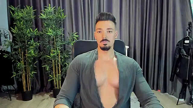 Snapshot of HaydenSpearss chatting on 03.15.25 HaydenSpearss online show from 03.15.25