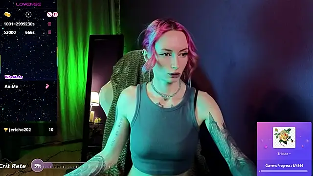 Snapshot of _HelenCarter chatting on 04.17.26 HelenCarter online show from 04.17.26
