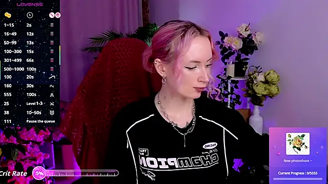 Snapshot of _HelenCarter chatting on 05.08.26 HelenCarter online show from 05.08.26