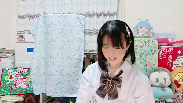 renapiyon8182 online show from 02.15.25