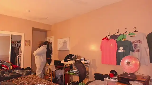 Snapshot of MrChuckDailyXXX chatting on 01.07.26 MrChuckDailyXXX online show from 01.07.26