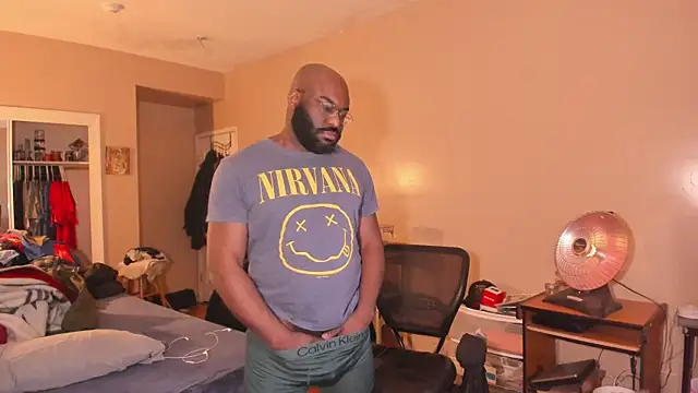 MrChuckDailyXXX online show from 02.05.26