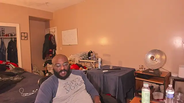 MrChuckDailyXXX online show from 02.25.26