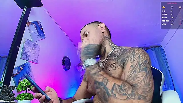 Snapshot of Adil_aminn chatting on 01.11.26 Adil aminn online show from 01.11.26