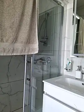 EileX official online show from 04.10.26