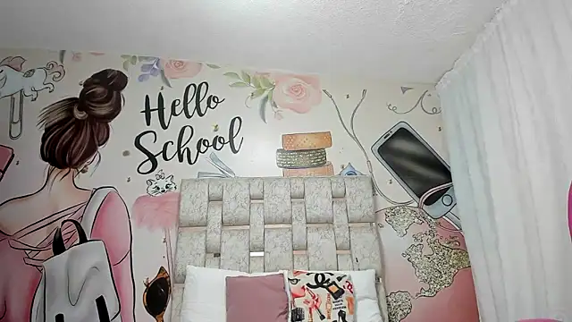 EMMA SWEETT1 online show from 01.17.25