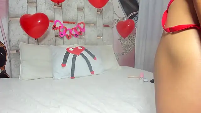 EMMA SWEETT1 online show from 02.16.25