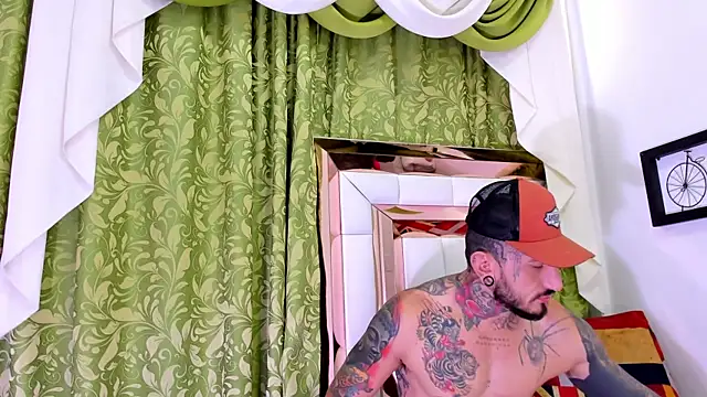 dilan scootk  online show from 11.04.25