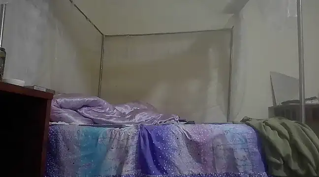 Snapshot of kisstoyousoon2024 chatting on 01.12.25 kisstoyousoon2024 online show from 01.12.25