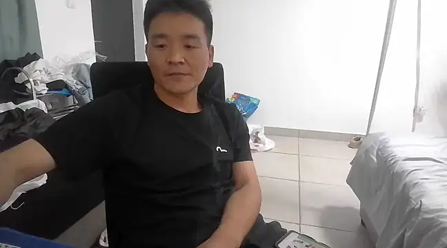 Snapshot of kisstoyousoon2024 chatting on 03.10.25 kisstoyousoon2024 online show from 03.10.25