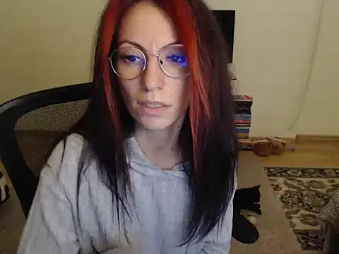 Emmatoo online show from 10.06.25