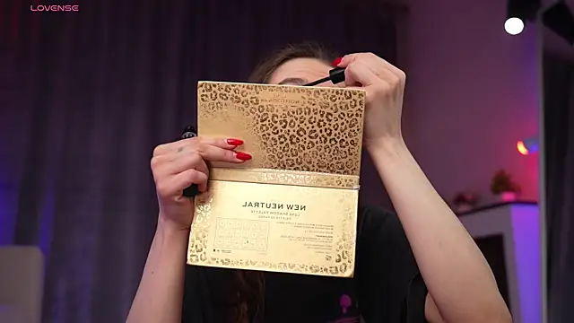 Amely Young online show from 04.07.26