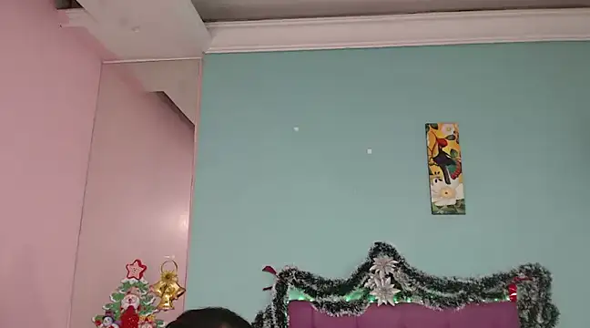 Snapshot of Cinthya-Gomez6 chatting on 12.20.24 Cinthya-Gomez6 online show from 12.20.24