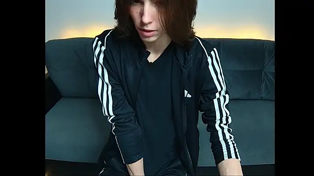 Snapshot of kobeny chatting on 02.21.25 kobeny online show from 02.21.25