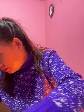 Hellen 111 online show from 01.15.25