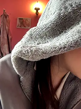 Hellen 111 online show from 09.26.25