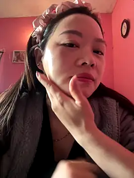 Hellen 111 online show from 09.27.25