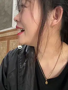 Hellen 111 online show from 10.14.25