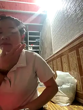 Hellen 111 online show from 12.14.25