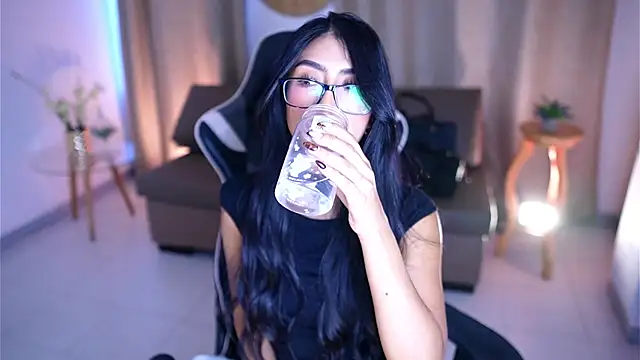 Snapshot of Sara_albrecht chatting on 03.06.25 Sara albrecht online show from 03.06.25