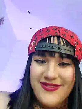 ItsNaiixa online show from 12.22.24