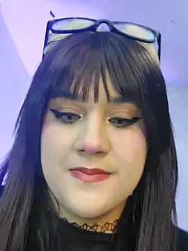 ItsNaiixa online show from 02.22.25