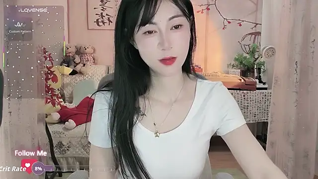 Snapshot of Lisa-s chatting on 10.14.25 Lisa-s online show from 10.14.25