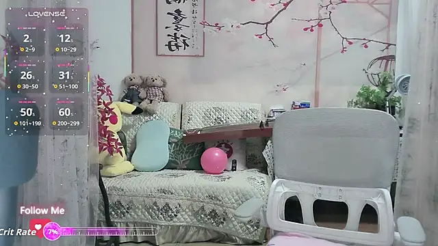 Snapshot of Lisa-s chatting on 10.15.25 Lisa-s online show from 10.15.25
