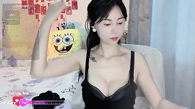 Snapshot of Lisa-s chatting on 12.14.25 Lisa-s online show from 12.14.25