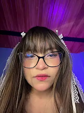 Snapshot of Lily_candy_X chatting on 12.15.25 Lily candy X online show from 12.15.25