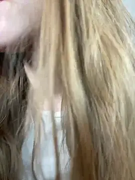 Snapshot of KateRedgar chatting on 02.10.25 KateRedgar online show from 02.10.25