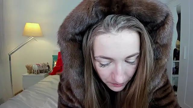 Snapshot of KateRedgar chatting on 02.28.25 KateRedgar online show from 02.28.25