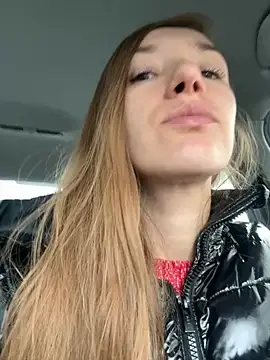 Snapshot of KateRedgar chatting on 10.31.25 KateRedgar online show from 10.31.25