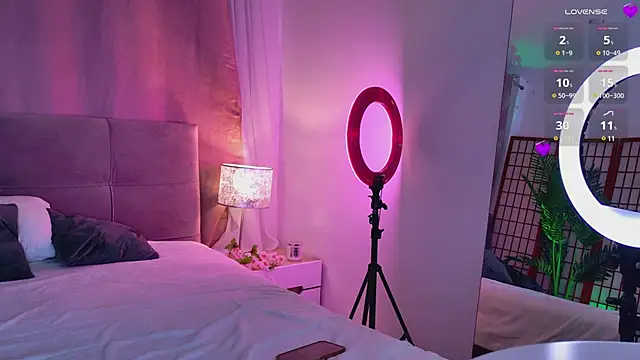 Snapshot of Mia__Peach chatting on 01.16.25 Mia Peach online show from 01.16.25